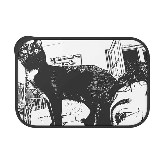 Contenedor Ecológico con un Lindo Gato posando frente a la cámara.